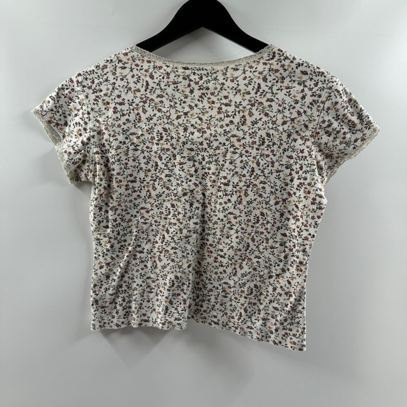 White Stag White Floral V-Neck Top Women’s Size Small Short Sleeve - Picture 5 of 5